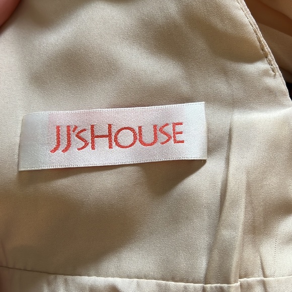 Champagne floor length bridesmaid/ prom dress - Picture 5 of 7